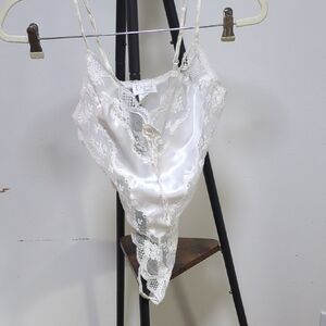 Elegant White Lace Chemise